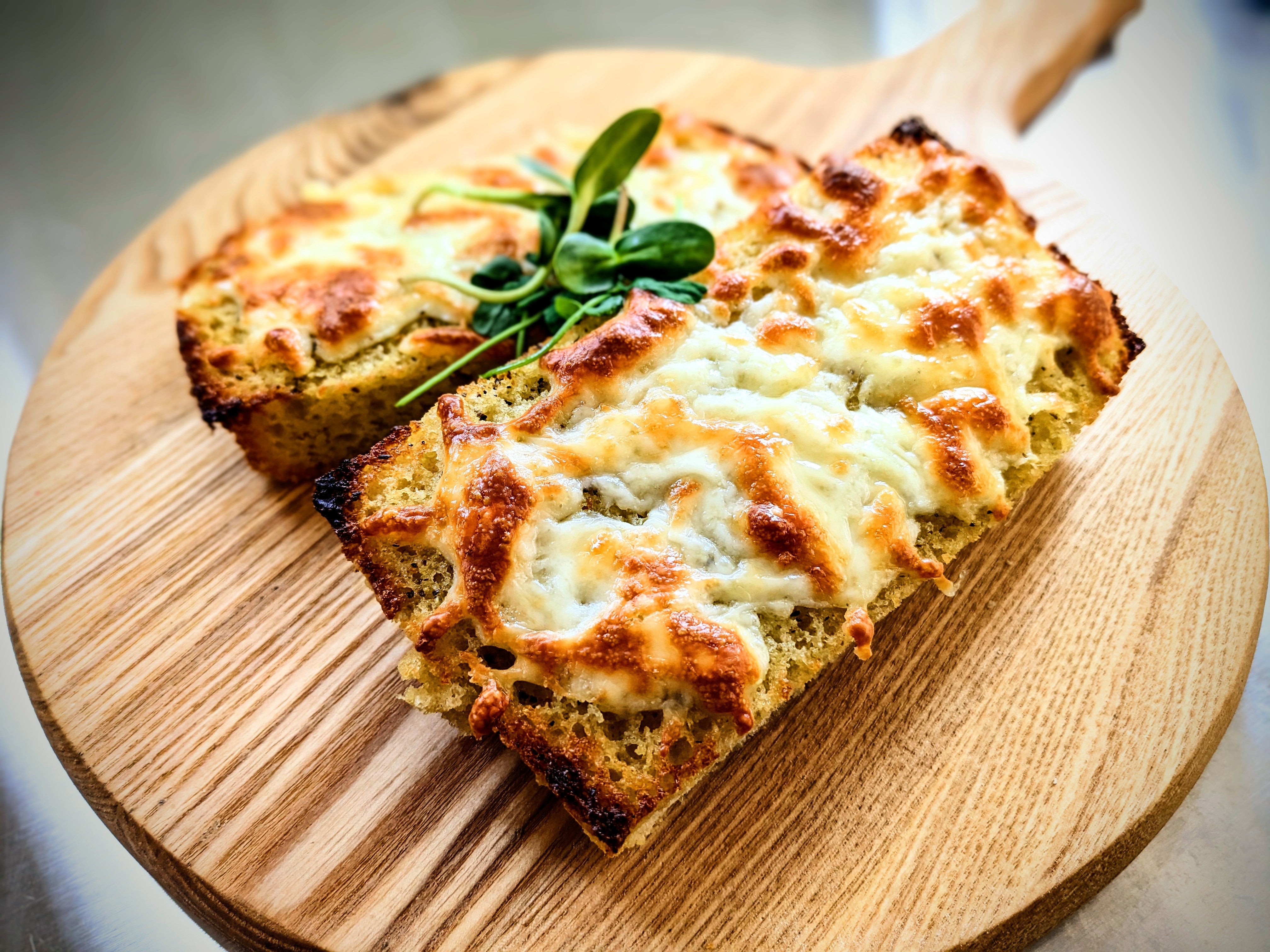 Foccacia à la fleur d'ail